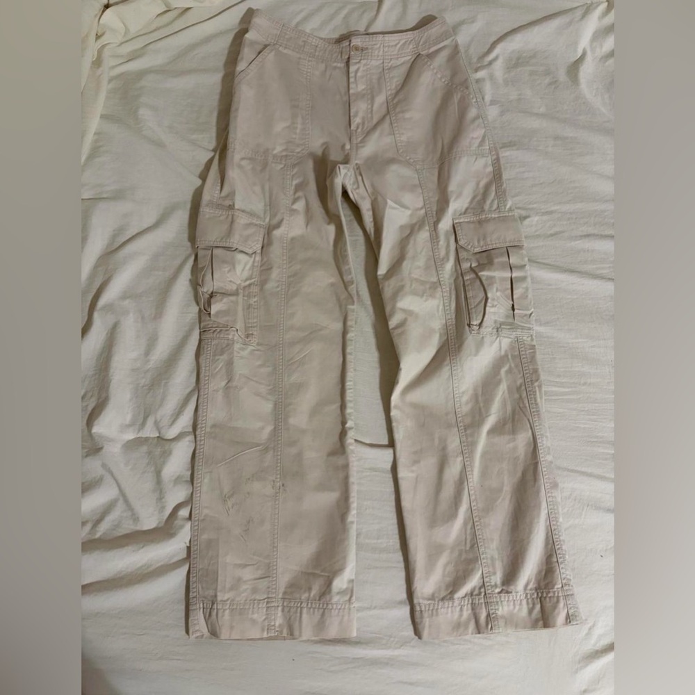 Abercrombie & Fitch Womans Light Beige Cargo Pants